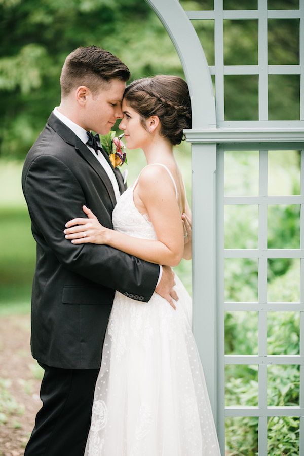  Bright & Bold Must-See Virginia Farm Wedding Inspo