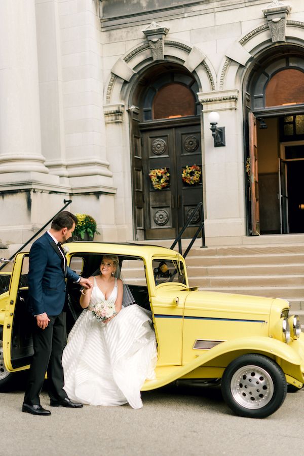  A Romantic Riverfront Wedding In Pittsburgh