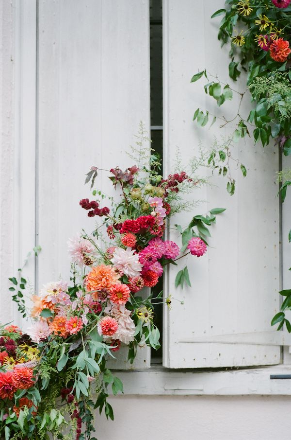  Autumn Floral Romance at Strawberry Mansion